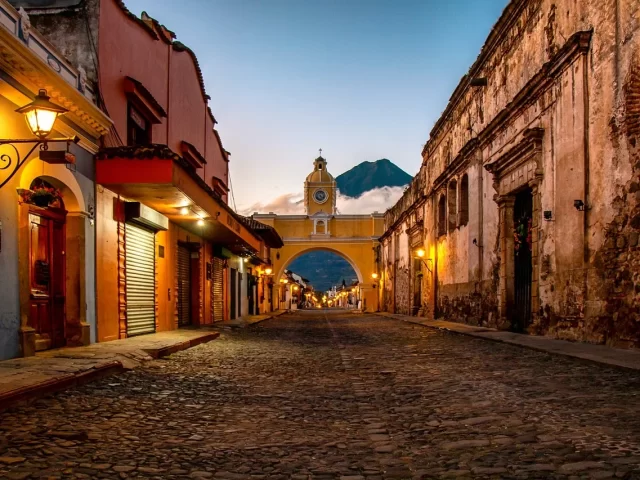 https://babaholidays.unicorntechnology.co/wp-content/uploads/2024/12/Antigua-Guatemala-640x480.webp