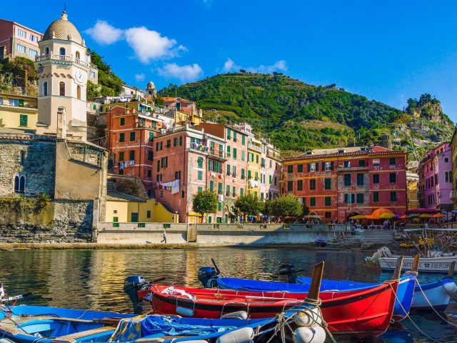 https://babaholidays.unicorntechnology.co/wp-content/uploads/2024/12/CinqueTerre-640x480.jpg