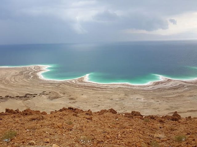 https://babaholidays.unicorntechnology.co/wp-content/uploads/2024/12/Dead-Sea-640x480.jpg