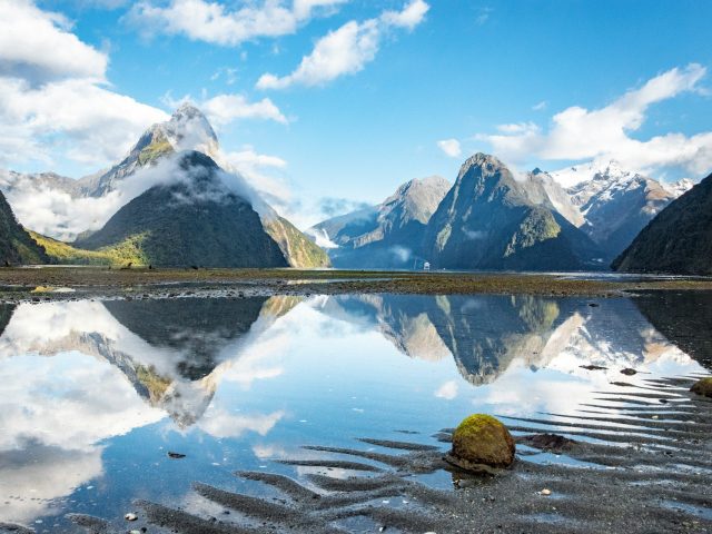 https://babaholidays.unicorntechnology.co/wp-content/uploads/2024/12/Milford-Sound-640x480.jpg