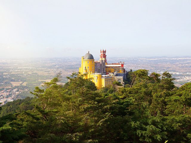 https://babaholidays.unicorntechnology.co/wp-content/uploads/2024/12/Sintra-1-640x480.jpg